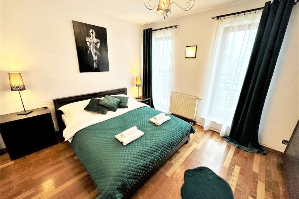 Exclusive Penthouse Near Citycenter 120M2 +Netflix Krakow Bagian luar foto