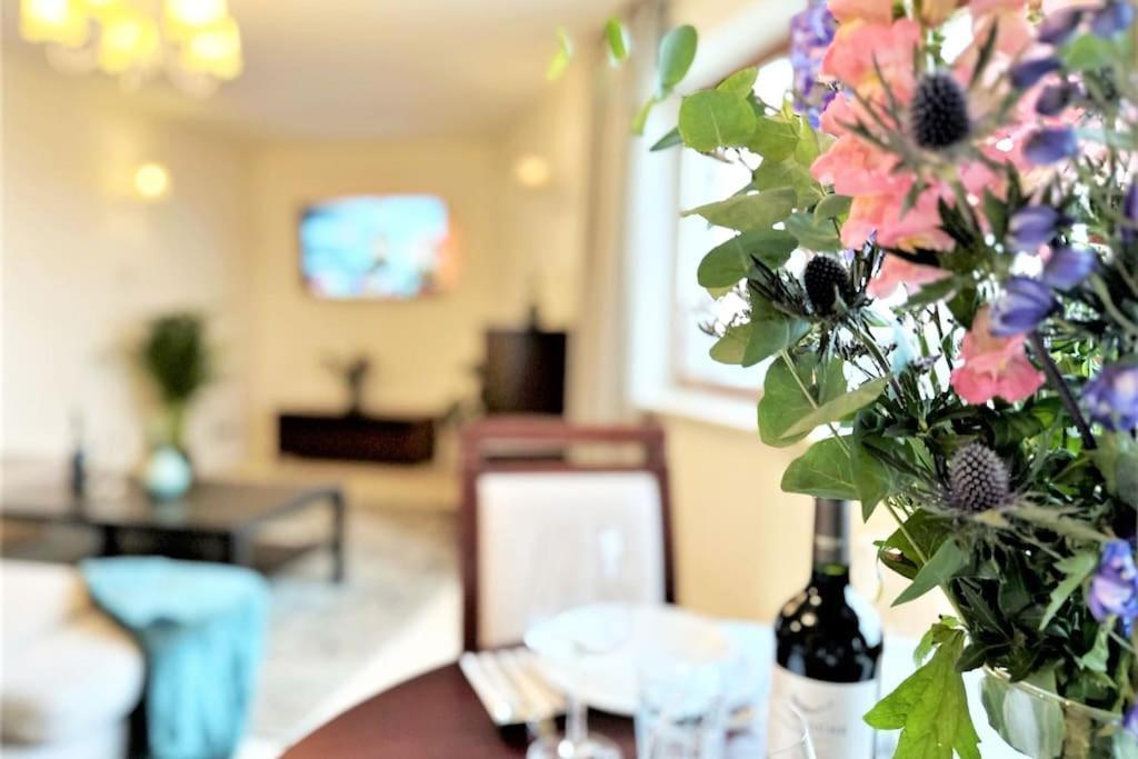 Exclusive Penthouse Near Citycenter 120M2 +Netflix Krakow Bagian luar foto