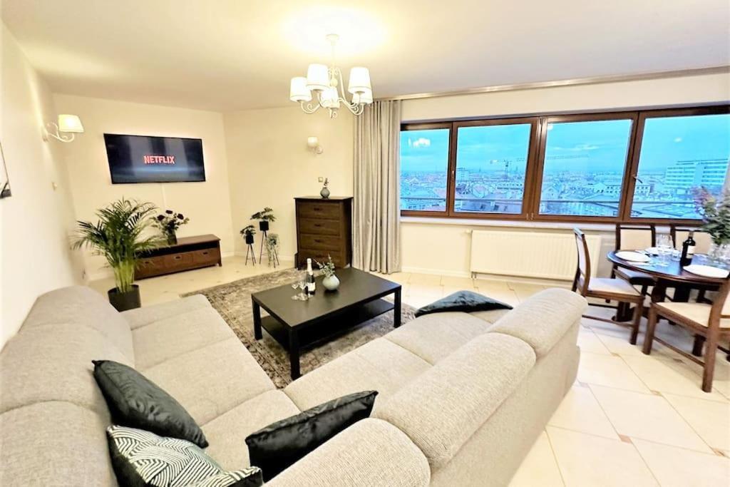 Exclusive Penthouse Near Citycenter 120M2 +Netflix Krakow Bagian luar foto