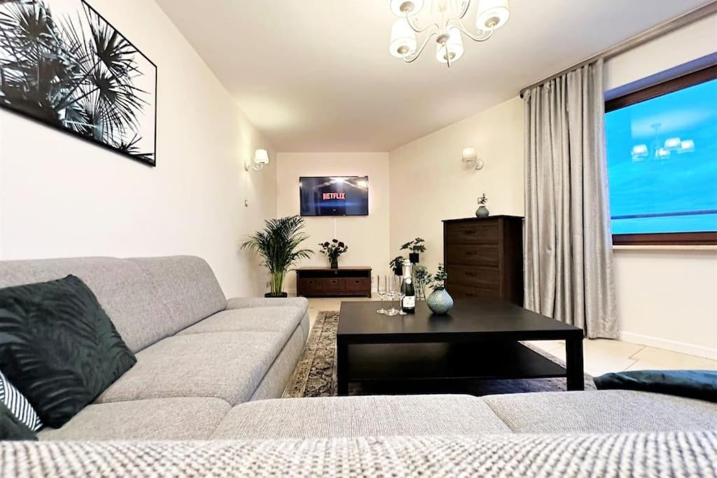 Exclusive Penthouse Near Citycenter 120M2 +Netflix Krakow Bagian luar foto