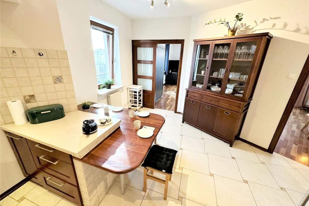 Exclusive Penthouse Near Citycenter 120M2 +Netflix Krakow Bagian luar foto