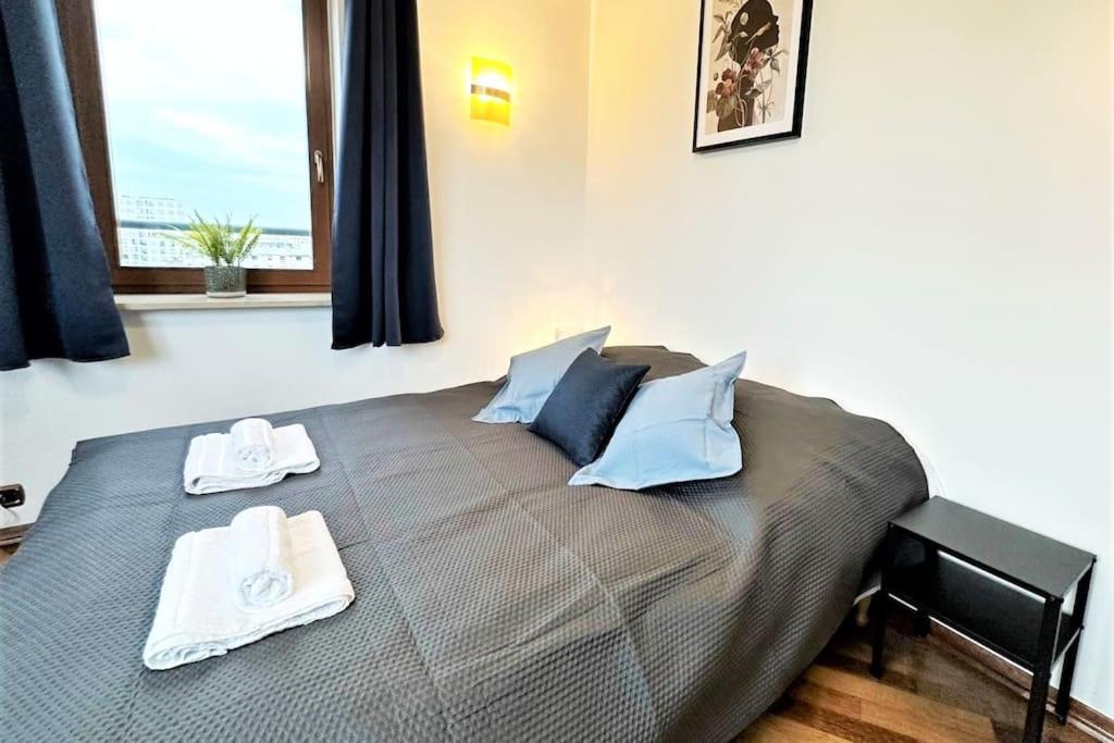 Exclusive Penthouse Near Citycenter 120M2 +Netflix Krakow Bagian luar foto