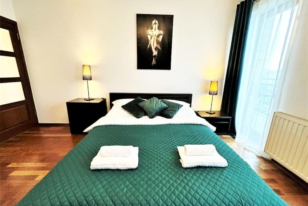 Exclusive Penthouse Near Citycenter 120M2 +Netflix Krakow Bagian luar foto