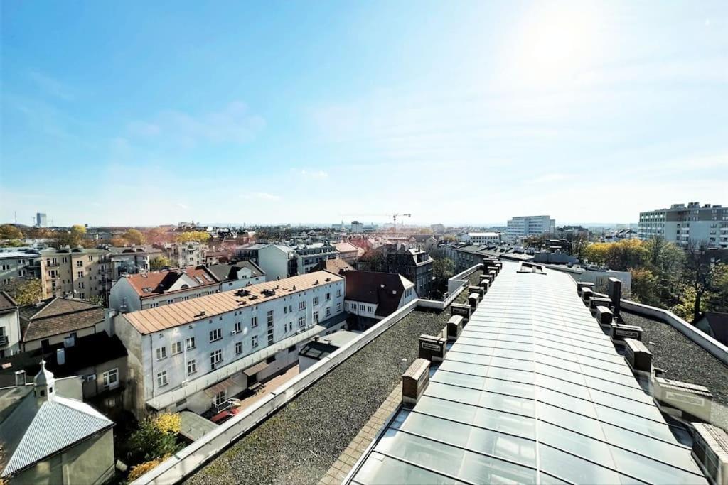 Exclusive Penthouse Near Citycenter 120M2 +Netflix Krakow Bagian luar foto
