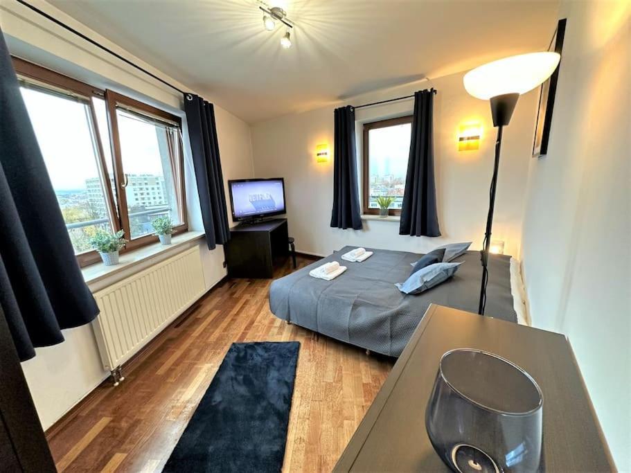Exclusive Penthouse Near Citycenter 120M2 +Netflix Krakow Bagian luar foto